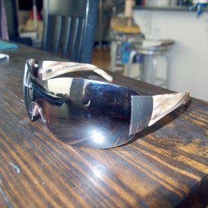 MAUI JIM KULA ROSE LENS WITH MINOR DEFECT. MJ514-22  MADE IN JAPAN